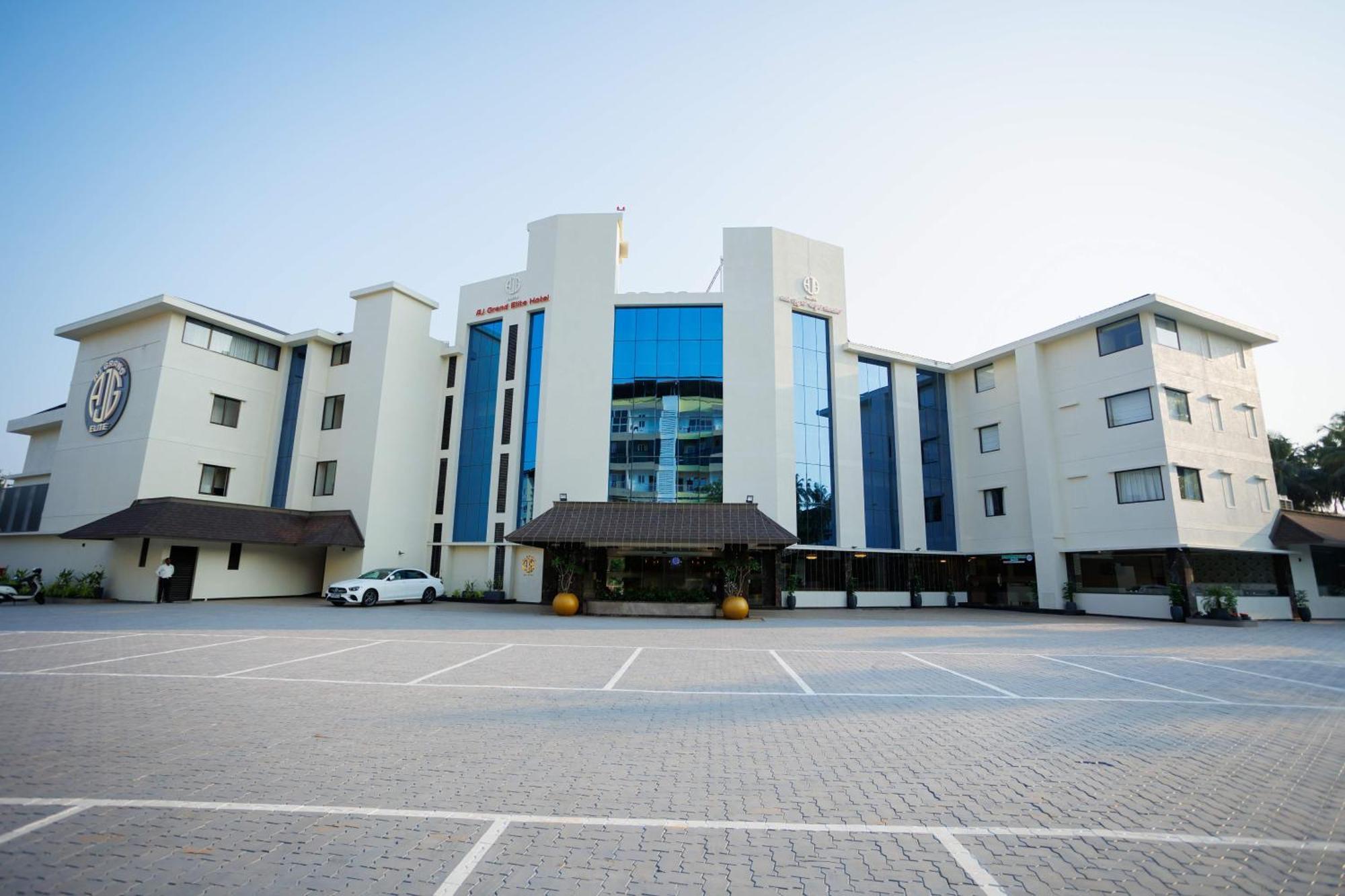 Aj Grand Elite Hotel Mangalore Exterior foto